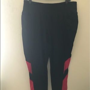 💜LIVI (Lane Bryant) red and black pants.💜